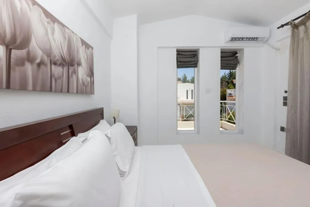 Terra Mare Pool Villa Kriopigi