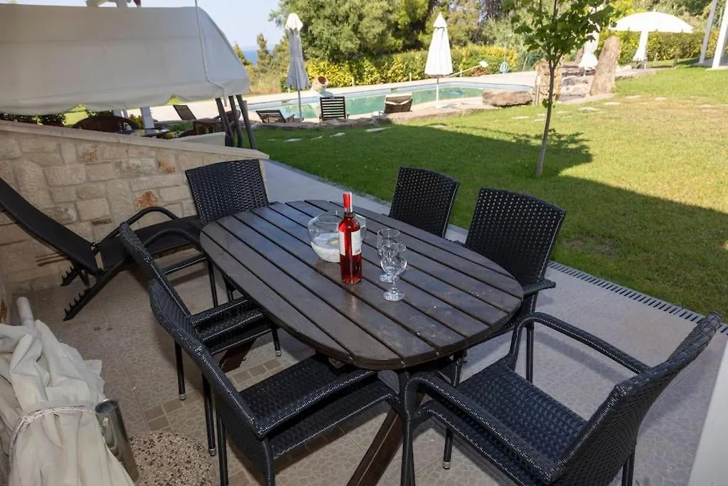 Terra Mare Pool Villa Kriopigi